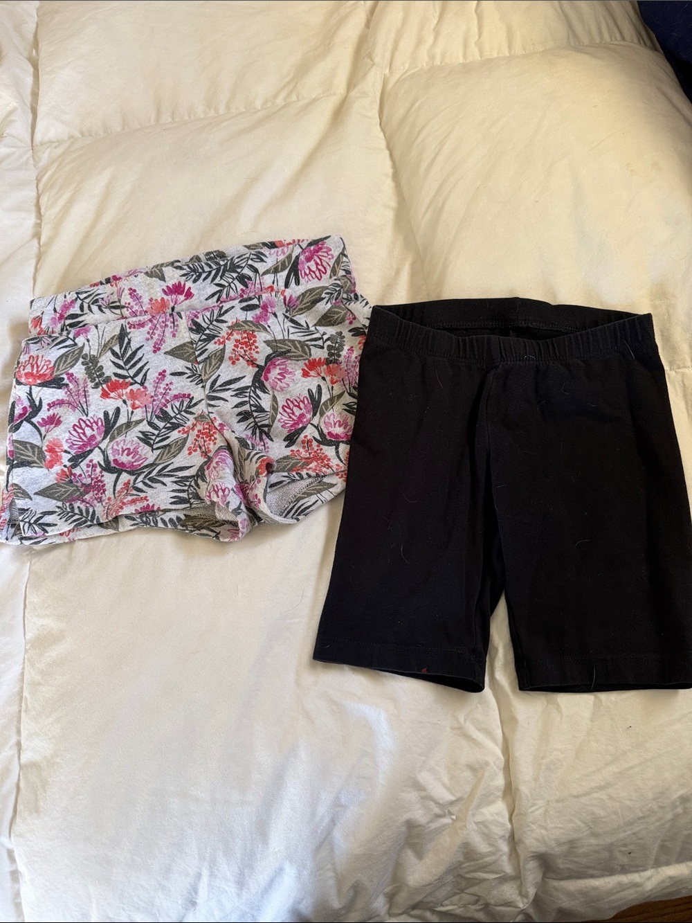 Old Navy Girls Floral Pink & Black Shorts Set